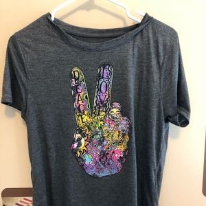Grey T-shirt with printed peace sign